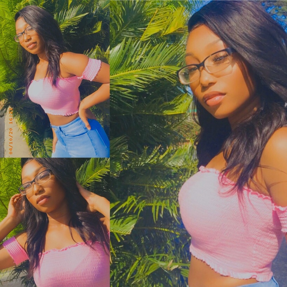 Cute pink top